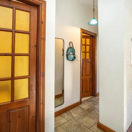 Vintage Retreat Apartament *